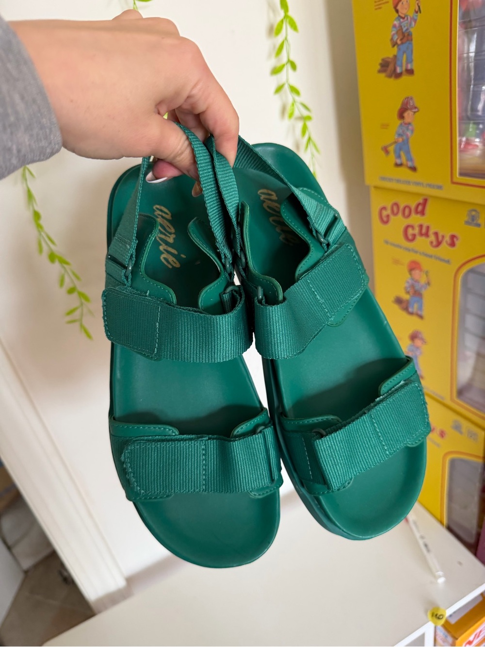 Aerie Sandals